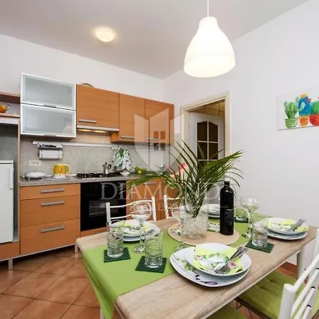Apartament Santa Eufemia 10min Walk To City & Free Garage Parking Rovinj