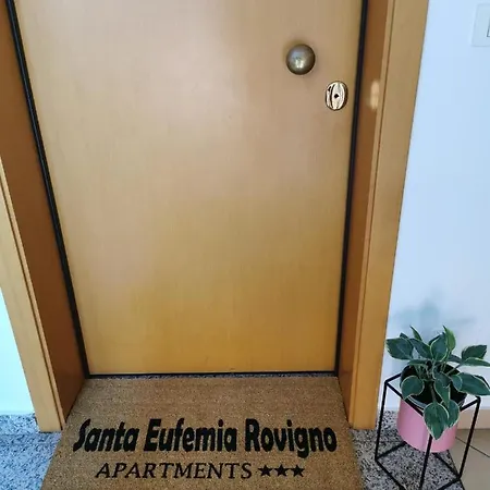 Santa Eufemia 10min Walk To City & Free Garage Parking Apartament Rovinj