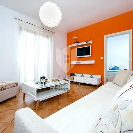 Santa Eufemia 10min Walk To City & Free Garage Parking Apartament Rovinj