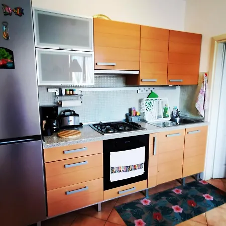Santa Eufemia 10min Walk To City & Free Garage Parking Apartament *